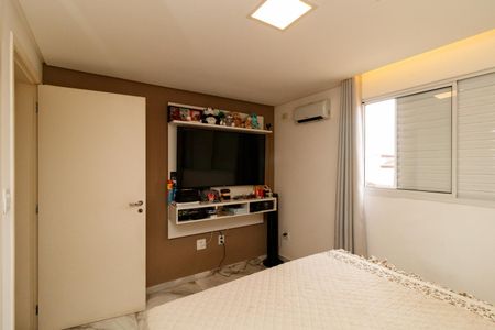 Casa de condomínio à venda com 140m², 3 quartos e 2 vagasSuíte