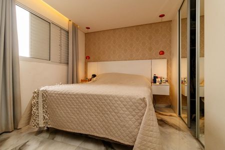 Casa de condomínio à venda com 140m², 3 quartos e 2 vagasSuíte