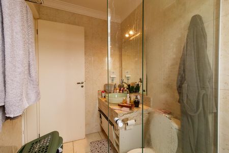 Casa de condomínio à venda com 140m², 3 quartos e 2 vagasBanheiro da Suíte