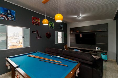 Casa de condomínio à venda com 140m², 3 quartos e 2 vagasSala