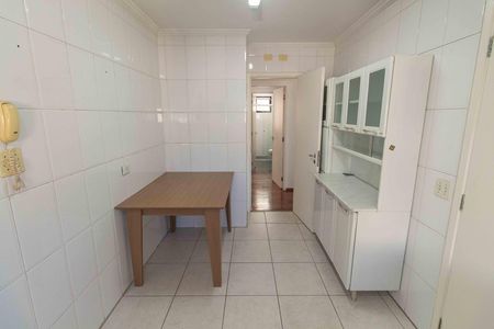 Apartamento para alugar com 128m², 3 quartos e 2 vagas Apartamento para alugar com 128m², 3 quartos e 2 vagasCozinha