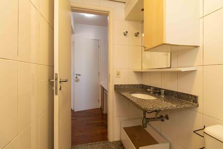 Apartamento para alugar com 128m², 3 quartos e 2 vagas Apartamento para alugar com 128m², 3 quartos e 2 vagasBanheiro da Suíte 1