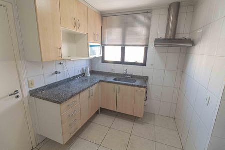 Apartamento para alugar com 128m², 3 quartos e 2 vagas Apartamento para alugar com 128m², 3 quartos e 2 vagasCozinha