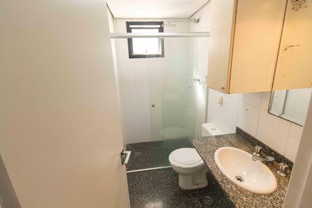 Apartamento para alugar com 128m², 3 quartos e 2 vagas Apartamento para alugar com 128m², 3 quartos e 2 vagasBanheiro da Suíte 2
