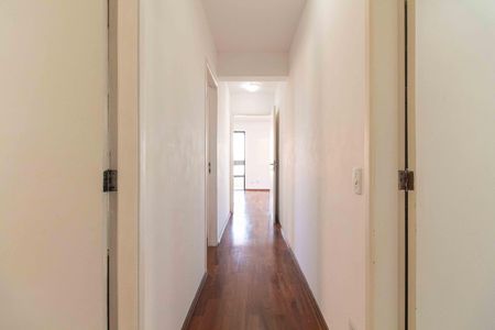 Apartamento para alugar com 128m², 3 quartos e 2 vagas Apartamento para alugar com 128m², 3 quartos e 2 vagasCorredor