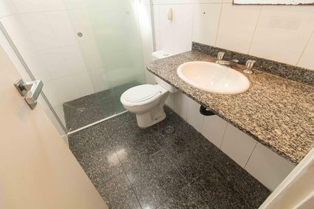 Apartamento para alugar com 128m², 3 quartos e 2 vagas Apartamento para alugar com 128m², 3 quartos e 2 vagasBanheiro da Suíte 2