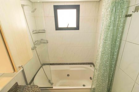 Apartamento para alugar com 128m², 3 quartos e 2 vagas Apartamento para alugar com 128m², 3 quartos e 2 vagasBanheiro da Suíte 3