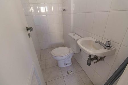 Apartamento para alugar com 128m², 3 quartos e 2 vagas Apartamento para alugar com 128m², 3 quartos e 2 vagasBAnheiro de Serviço