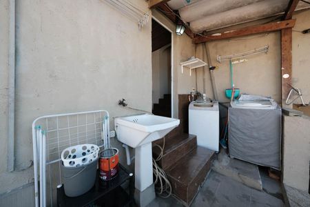 Casa para alugar com 110m², 2 quartos e sem vagaÁrea de Serviço