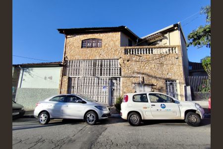 Casa para alugar com 110m², 2 quartos e sem vagaFachada