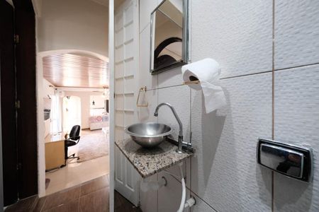 Casa para alugar com 110m², 2 quartos e sem vagaBanheiro