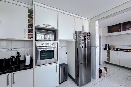 Apartamento à venda com 160m², 3 quartos e 2 vagasCozinha