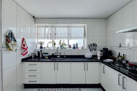 Apartamento à venda com 160m², 3 quartos e 2 vagasCozinha