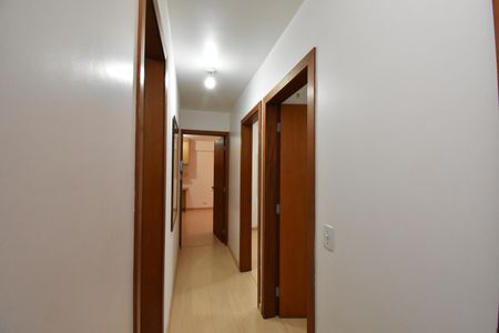 Corredor de apartamento para alugar com 3 quartos, 100m² em Centro, Curitiba