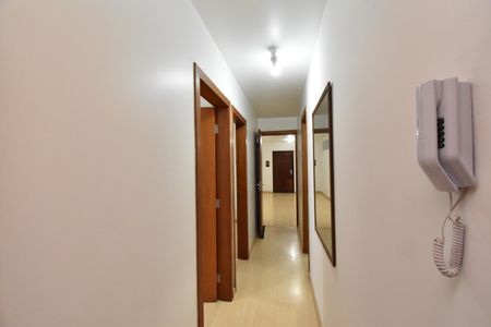 Corredor de apartamento para alugar com 3 quartos, 100m² em Centro, Curitiba