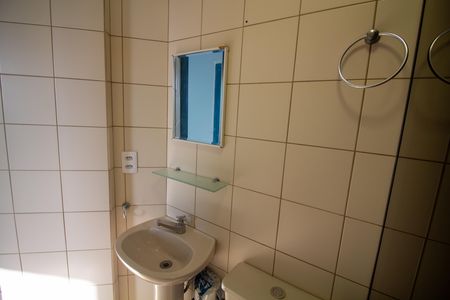 Apartamento à venda com 56m², 2 quartos e 1 vaga Apartamento à venda com 56m², 2 quartos e 1 vagaBanheiro