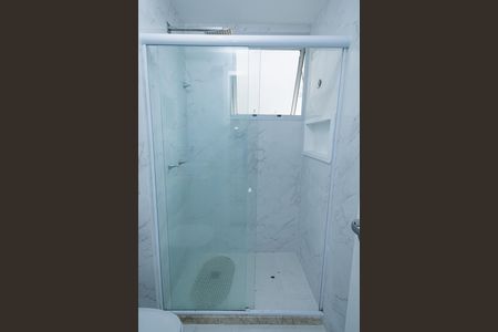 Banheiro  de apartamento para alugar com 2 quartos, 42m² em Campo Grande, Rio de Janeiro
