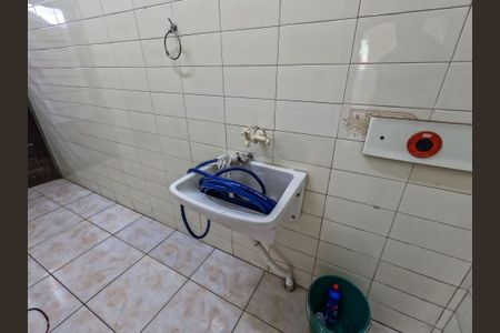 Casa para alugar com 244m², 1 quarto e sem vagaÁrea de serviço