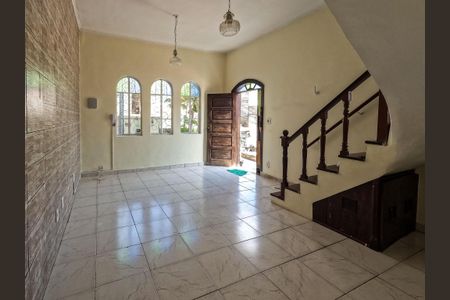 Sala de casa para alugar com 1 quarto, 244m² em Vila Palmeiras, São Paulo