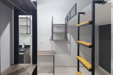 Sala/Cozinha de apartamento para alugar com 1 quarto, 14m² em Vila Medeiros, São Paulo