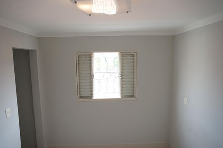 Casa à venda com 130m², 3 quartos e 2 vagasQuarto 1