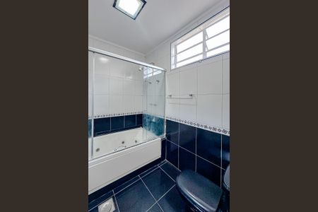 Casa para alugar com 230m², 2 quartos e 2 vagasBanheiro da Suíte 1