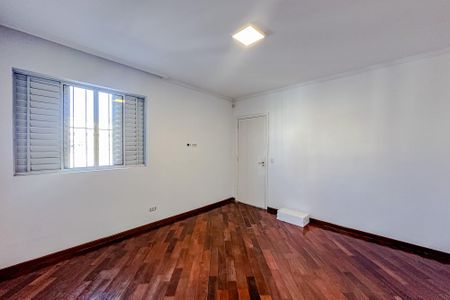 Casa para alugar com 230m², 2 quartos e 2 vagasSuíte 2