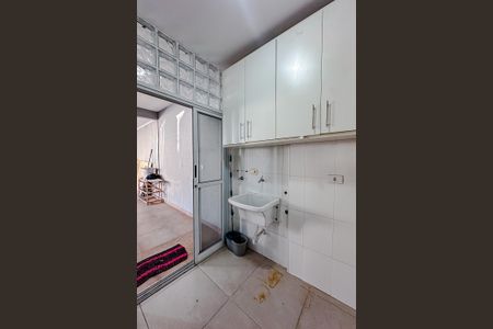 Casa para alugar com 230m², 2 quartos e 2 vagasÁrea de Serviço