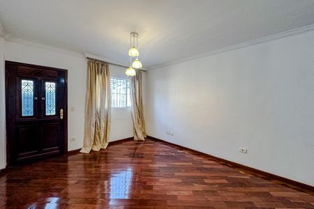 Casa para alugar com 230m², 2 quartos e 2 vagasSala