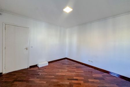 Casa para alugar com 230m², 2 quartos e 2 vagasSuíte 2