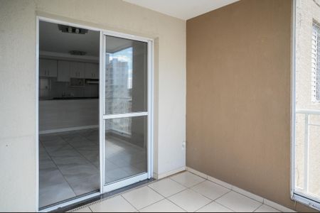 Apartamento à venda com 69m², 3 quartos e 1 vaga Apartamento à venda com 69m², 3 quartos e 1 vagaVaranda