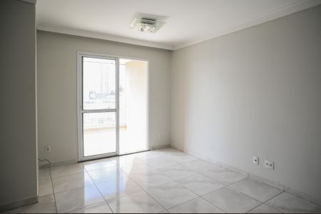 Apartamento à venda com 69m², 3 quartos e 1 vaga Apartamento à venda com 69m², 3 quartos e 1 vagaSala