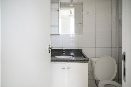 Apartamento à venda com 69m², 3 quartos e 1 vaga Apartamento à venda com 69m², 3 quartos e 1 vagaBanheiro da Suíte