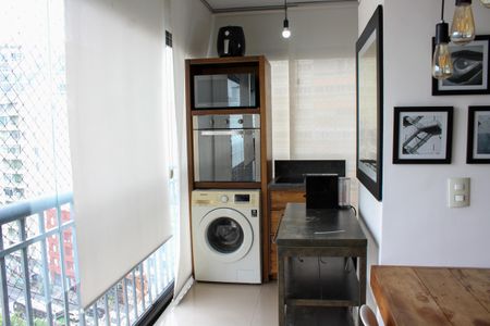 Apartamento à venda com 43m², 1 quarto e 1 vaga Apartamento à venda com 43m², 1 quarto e 1 vagaStudio
