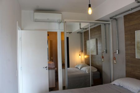 Apartamento à venda com 43m², 1 quarto e 1 vaga Apartamento à venda com 43m², 1 quarto e 1 vagaStudio