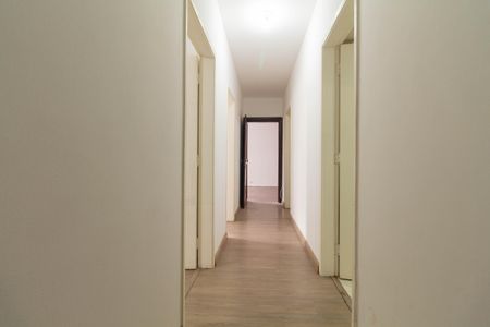 Apartamento à venda com 130m², 3 quartos e 1 vagaCorredor