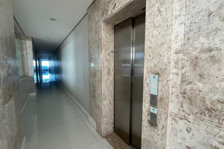 Apartamento para alugar com 100m², 3 quartos e 2 vagasElevador 