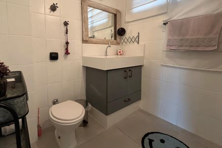 Apartamento para alugar com 100m², 3 quartos e 2 vagasBanheiro 1
