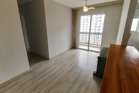Sala de apartamento para alugar com 2 quartos, 50m² em Parque Reboucas, São Paulo