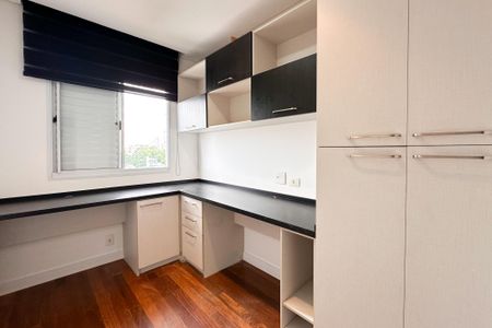 Apartamento à venda com 76m², 3 quartos e 2 vagasQuarto 2