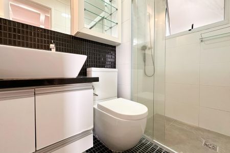 Apartamento à venda com 76m², 3 quartos e 2 vagasBanheiro da Suíte