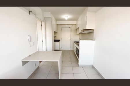 Apartamento à venda com 28m², 1 quarto e sem vaga Apartamento à venda com 28m², 1 quarto e sem vagaSala