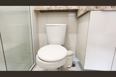 Apartamento à venda com 28m², 1 quarto e sem vaga Apartamento à venda com 28m², 1 quarto e sem vagaBanheiro