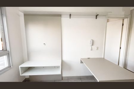 Apartamento à venda com 28m², 1 quarto e sem vaga Apartamento à venda com 28m², 1 quarto e sem vagaSala