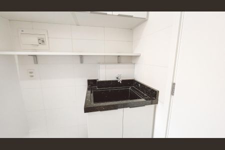 Apartamento à venda com 28m², 1 quarto e sem vaga Apartamento à venda com 28m², 1 quarto e sem vagaCozinha e Área de Serviço