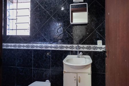 Casa 2 - Banheiro da suíte de casa à venda com 5 quartos, 200m² em Alípio de Melo, Belo Horizonte