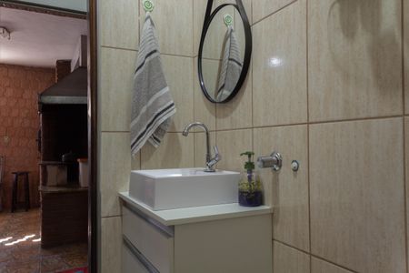 Casa à venda com 145m², 2 quartos e 2 vagas Casa à venda com 145m², 2 quartos e 2 vagasBanheiro Social