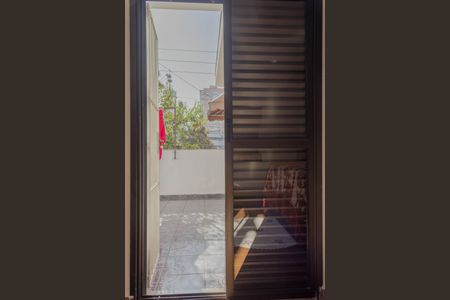 Casa à venda com 145m², 2 quartos e 2 vagas Casa à venda com 145m², 2 quartos e 2 vagasSuíte