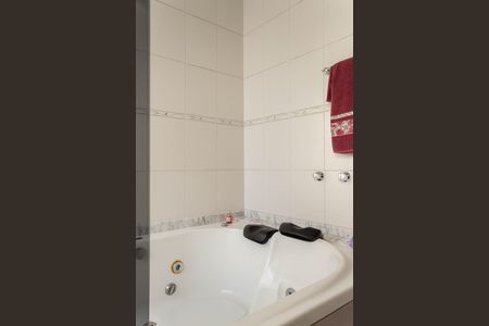 Casa à venda com 145m², 2 quartos e 2 vagas Casa à venda com 145m², 2 quartos e 2 vagasBanheiro da Suíte