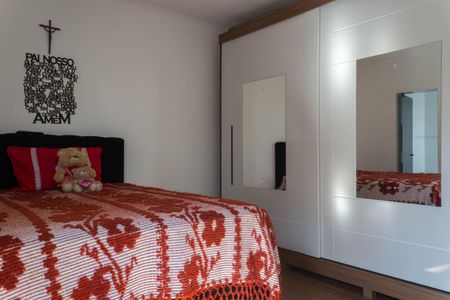 Casa à venda com 145m², 2 quartos e 2 vagas Casa à venda com 145m², 2 quartos e 2 vagasSuíte